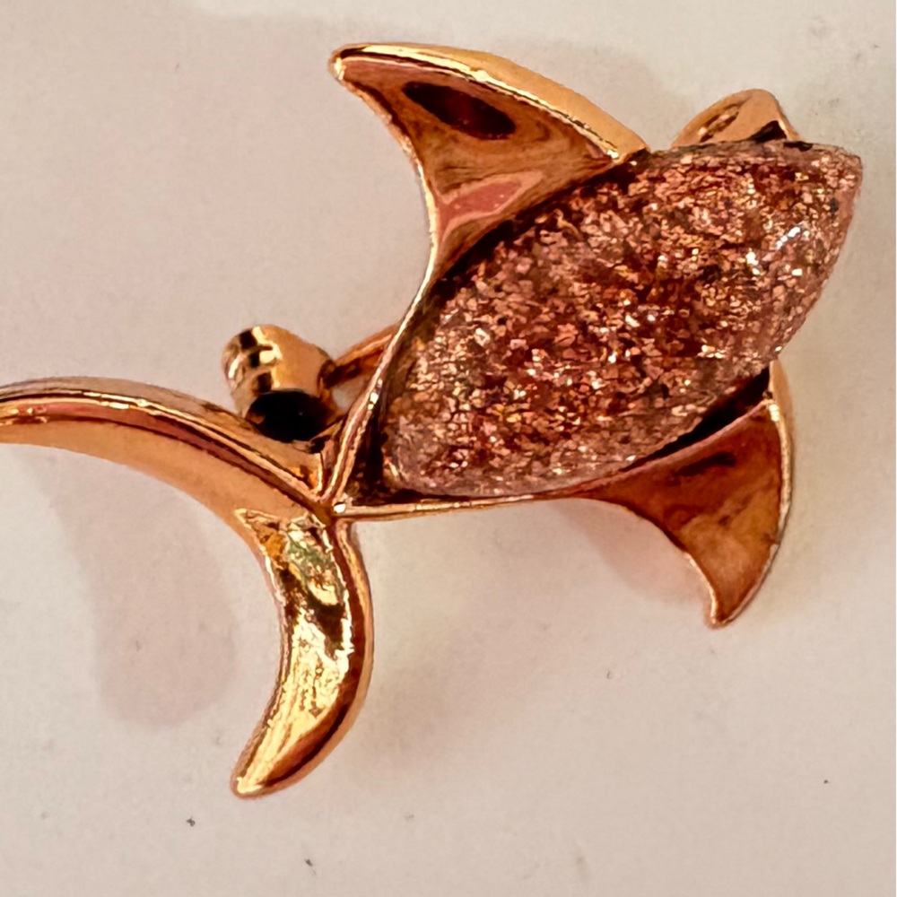 Vintage orange rose Gold tone fish pin broach with Glittering Accents